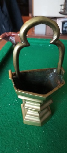 Ancien seau eau bénite - eau,