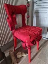 Chaise "Mummy" Bois et Ruban en gros grain  rouge . Peter Traag . Edra 2005