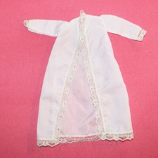 Robe de chambre écrue pour poupée Tressy Bella vintage