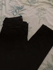 Jean Levi´s noir taille basse