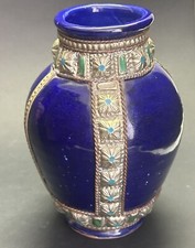 Vase bleu marocain à relief