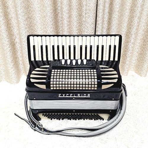 Excelsior 303 accordion - 303, 37