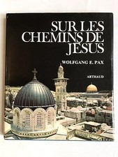 LIVRE SUR LES CHEMINS DE