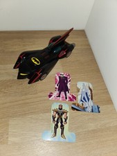 Batmobile Maxi Kinder DC Comics Batman. 20 Cm + Cible Carton