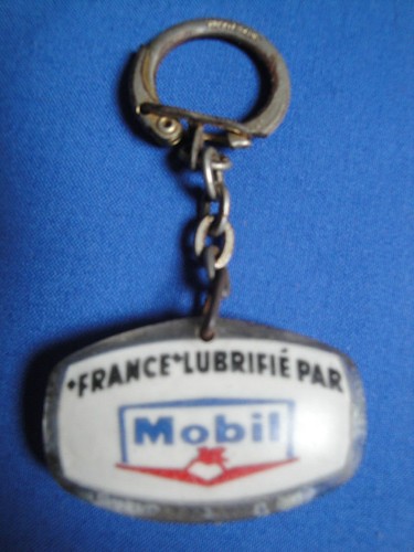 Mobil france keychain - france,