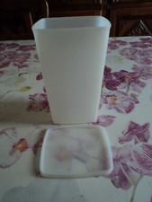 1 Grande Boite  Tupperware
