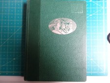 CLASSEUR DE TIMBRES POSTE 18 PAGES DIM. 210X280 POIDS  1.3KG VERT  H &T   REF 65