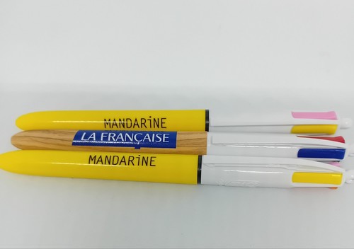 Lot stylos bic 8 couleurs - de,