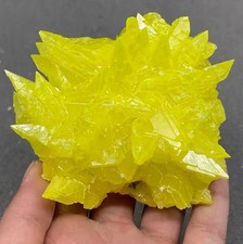 Cristal de Soufre brut, Minerai de Soufre jaune Birman. 110x95mm. 322g. Myanmar