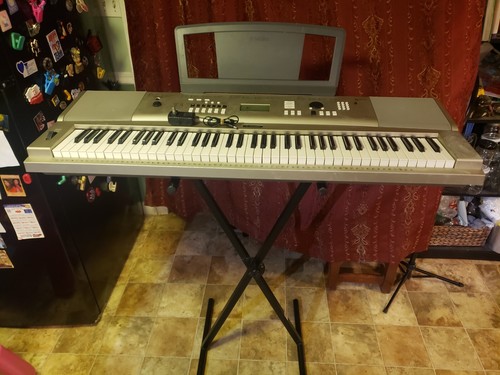 Yamaha ypg 235 - portable, grand