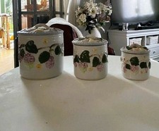 Pots gigognes en barbotine