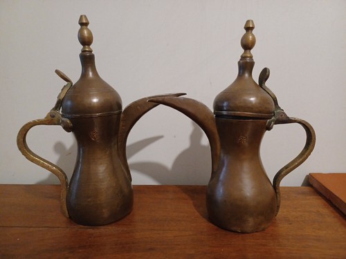Paire aiguière bronze - bronze, arabie