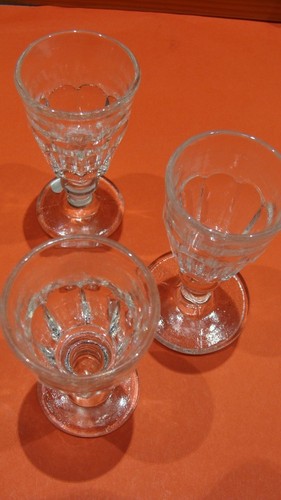 Série verres à liqueur - série,