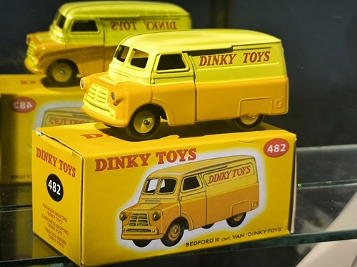 Dinky toys 482 camion bedford - dinky,