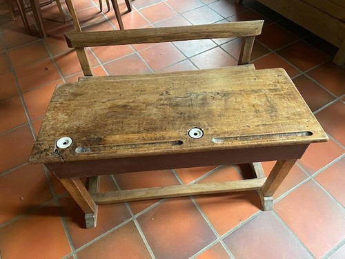 Bureau ancien écolier - d,