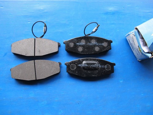 Plaquettes freins avant - de,