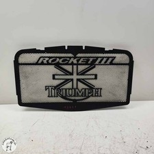 Grille radiateur  Triumph 2300