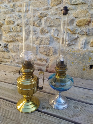 Lot deux lampes pétrole - lampes, à
