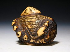 Mouse on Abalone Antler Crving