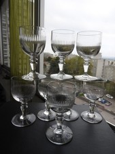 8 anciens verres à vin LUXE cristal de BACCARAT modèle RENAISSANCE  ART de TABLE