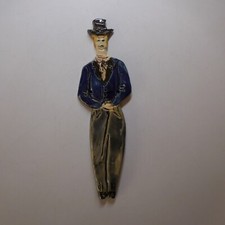 N9040 Figurine statue
