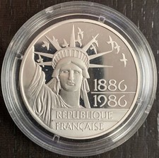 VEME RÉPUBLIQUE - PIEFORT