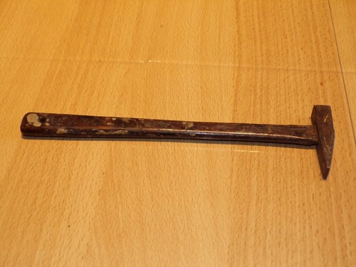 Ancien petit marteau - , outils