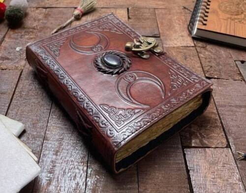 Journal ancien cuir pierre