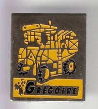RARE PINS PIN'S .. AGRICULTURE TRACTEUR TRACTOR ENJAMBEUR VIN VIGNE GREGOIRE ~DC
