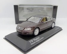 GC1279 MINICHAMPS / 400051001 VOLKSWAGEN PHAETON 2002 BORDEAUX 1/43
