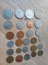 41 Foire A 10 Euros lot de pièces de monnaie Etrangeres  Lot 41