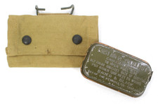 Pochette first aid US ARMY -  ( matériel original )