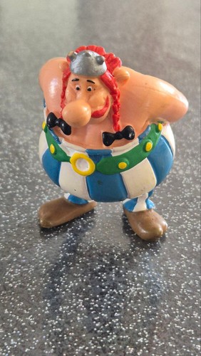 Figurine obelix bras dans - figurine,