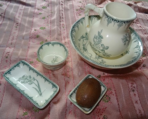 Joli service toilette - de,