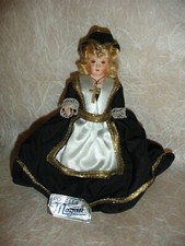  Poupée MAGALI folklorique