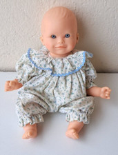 ADORABLE  BEBE COROLLE " CALIN MALICIEUX " 30 CM DE 1998  TENUE D'ORIGINE