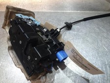 Serrure avant gauche VOLKSWAGEN GOLF 5 3D1837015AP