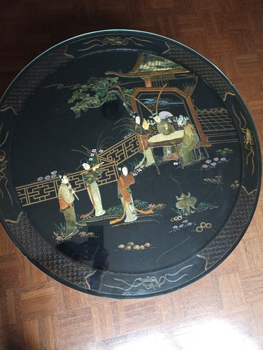 Très belle table - très,