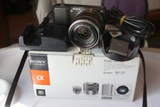 APN Hybride Sony Nex3 avec objectif 18-55 et flash