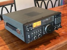 Icom IC-R7000 Communications