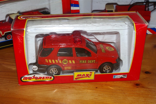 Mercedes pompier majorette - ml,