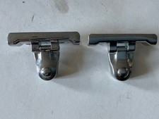 charnières de vitre custode