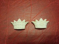 2 Fèves Couronnes Différents