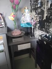 table de nuit chevet bon état à venir chercher sur place