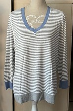 DEVERNOIS SPORT PULL FIN COL V T44/46 RAYURES BLANC/GRIS BORDS BLEUS