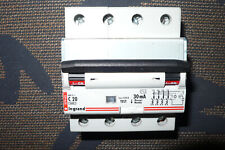 DISJONCTEUR DIFFERENTIEL