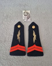 Paire d’épaulette armée de
