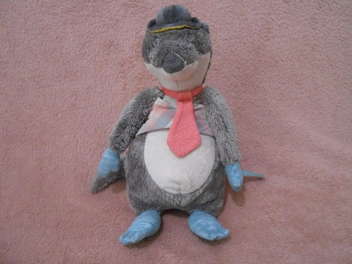 Peluche doudou loutre chapeau