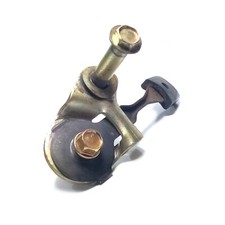 Support de roue AVANT GAUCHE pour Tondeuse Kubota w4021