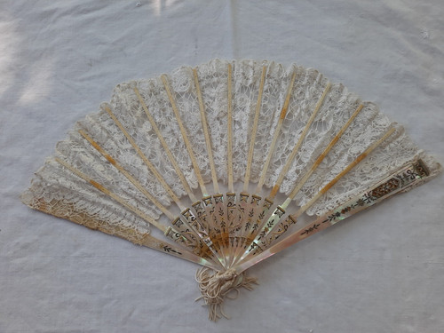 Eventail nacre dentelle 18eme - dentelle,